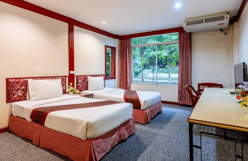 Nakhon Sawan Hotel | Beverly Hill Park Hotel