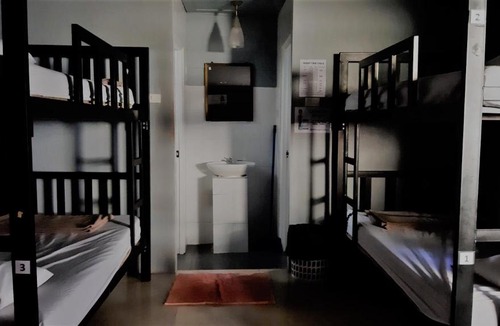 Ko Phi Phi Hostel | Blanco Beach Bar Hostel