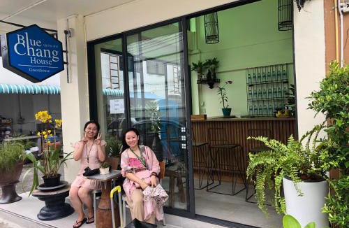 Ban Phan Thom House | Blue Chang House