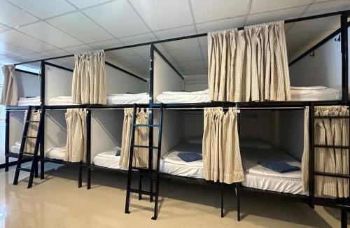 Ko Phi Phi Hostel | Blue Flow Hostel