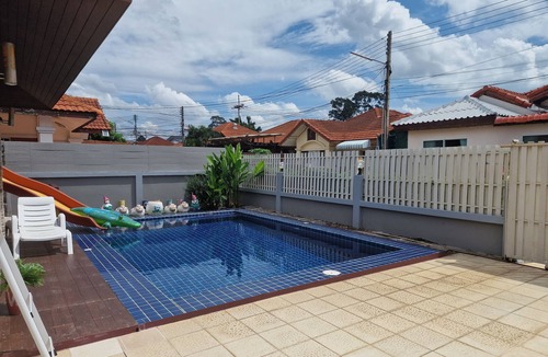 Bang Sare Villa | Bluepool Villa Pattaya