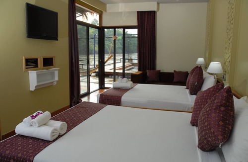 Tha Sao Hotel | Boutique Raft Resort