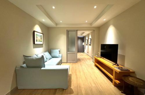 Samsen Nai Apartment | Brown's Residence