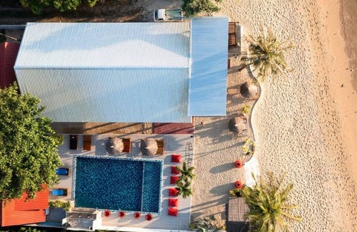 Koh Lan Ski Chalet | Bungalow Near by Beach El Pillax Lanta Resort