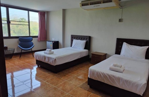 Photharam Hotel | Cabbages & Condoms Hotel Ratchaburi