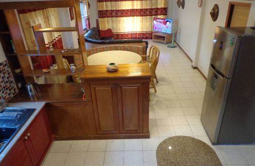 Saen Suk Villa | Calv-Inn 3 189m2 4 bedroom 2 wc big livingroom and ktichen