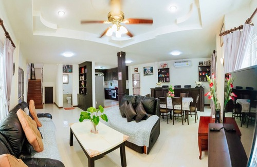 Nong Prue Villa | Captivating 3-Bed Villa in Muang Pattaya