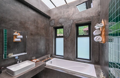 Na Mueang Hotel | Cascade Tara
