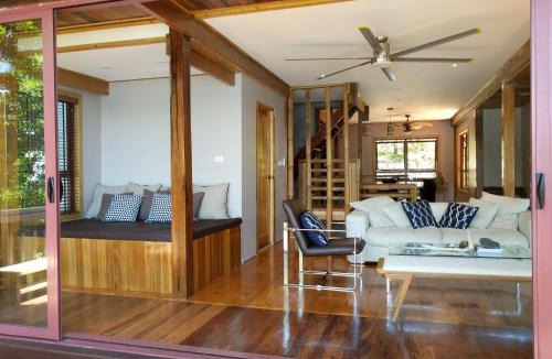 Satun House | Cashewnut Cove