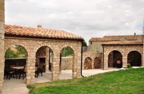 Sasamon House | Castillo Eugenio