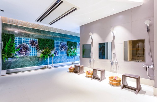 Tha Thaewawong Hotel | Centara Sonrisa Residences & Suites Sriracha