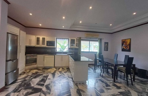 Chakphong Villa | CET Resort & Rayong Padelcenter