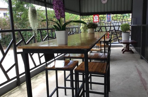 Chok Chai Hostel | Chan Place Hotel
