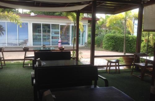 Trat Hotel | Check In and Chill Out