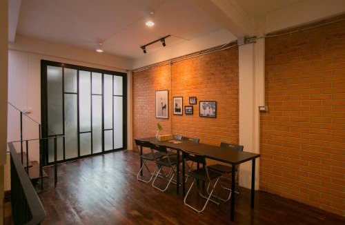 Khlong Kra Saeng Hostel | Chedi View Hostel