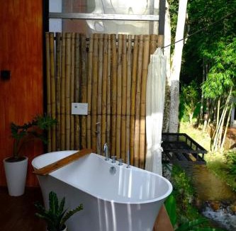 Doi Saket Ski Chalet | Chertarn Homestay