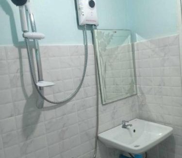 Ko Lanta Hostel | chill chill long beach hostel