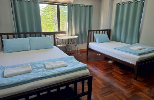Tha Rap Hostel | Chill @ Phetchaburi