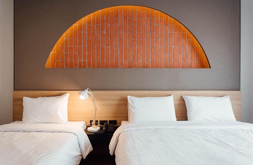 Mak Khaeng Hotel | Clay Udonthani
