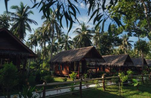 Nuea Khlong Resort | COCO Canopy Boutique Resort