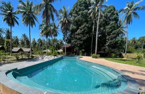 Nuea Khlong Resort | COCO Canopy Boutique Resort