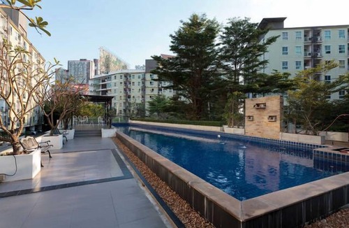 Bang Na Apartment | Convenient 32SQM with WiFi/Netflix near BTS