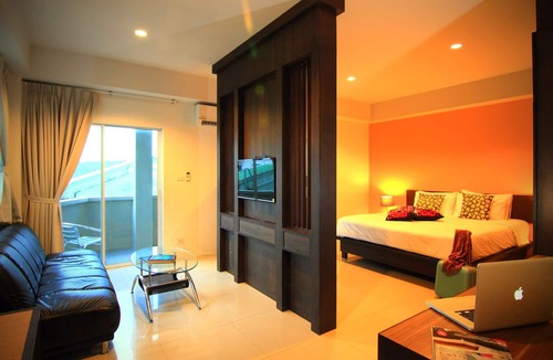 Talat Nuea Hotel | Cool Residence