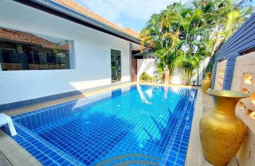 South Pattaya Villa | CORNER VILLA - PATTAYA HOLIDAY HOUSE - WALKING STREET