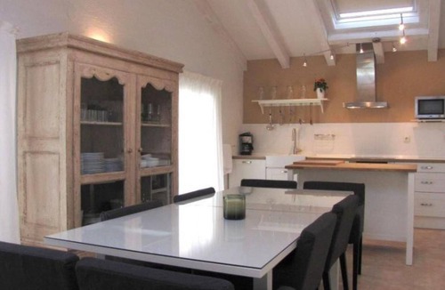 Amescoa Baja House | Country House 'Gailupa' with Mountain View, Private Garden and Wi-Fi