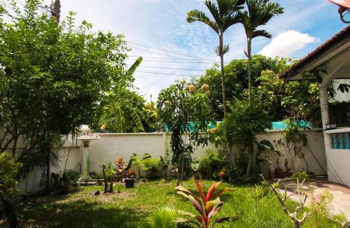 Phra Khanong Nuea House | Cozy House 2BR BTS Ekkamai