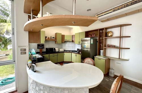 Chakphong House | Cozy Private Beach Front 5 Bedrooms house