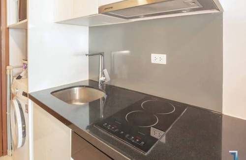 Pratumnak Hill Condo | Cozy studio with 2 swimming pools and sea view