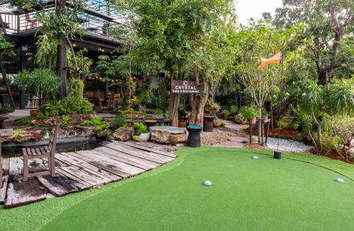 Nai Mueang Hotel | Crystal Resort Korat