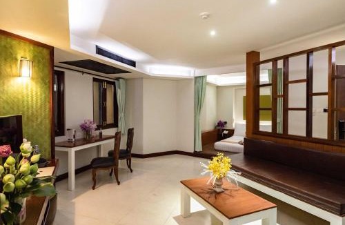 Talat Yot Hotel | Dang Derm Khaosan