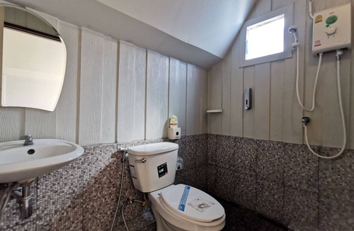 Si Racha Hotel | De Coco House