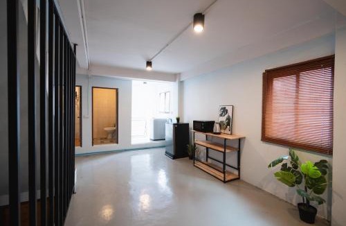 Bang Sue Apartment | Dec Room at Shine Haus BangSue