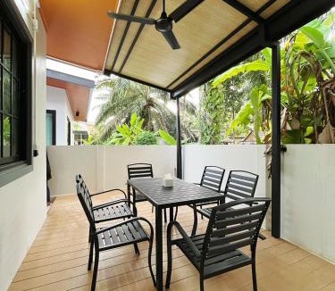 Pak Nam Villa | DelZiaNa Bara Villa Pakbara Satun พักได้ 6 ท่าน