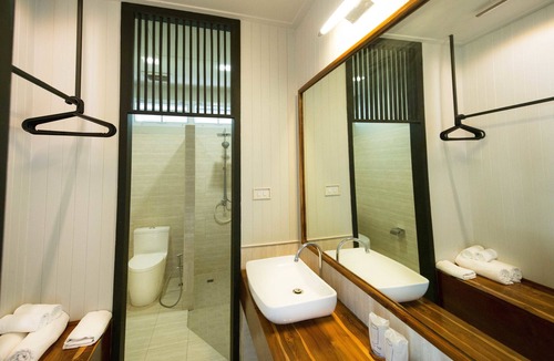 Mueang Kao Hostel | Dorm of Happiness by Tharaburi Resort