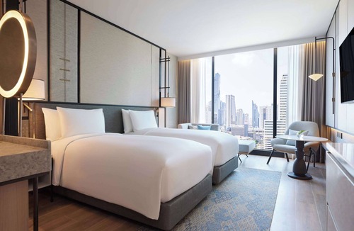 Si Phraya Hotel | Dusitd2 Samyan Bangkok