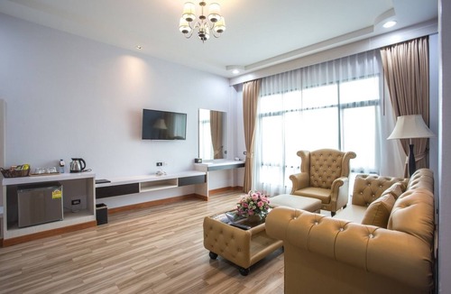 Prakhon Chai Hotel | Eireann Boutique Hotel
