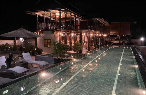 San Pa Thong House | Elephant House and Bungalows