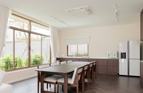 Huai Yai Villa | Emmarin Villa Pattaya