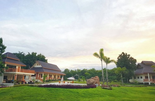 Mae On Resort | Entire Resort · Boutique Resort in Beautiful Chiang Mai 40+ Guests