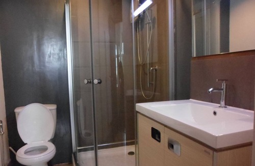 Chan Kasem House | Entire townhouse for 10 in Chatuchak area near Lat Phrao Subway Station