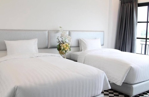 Rangsit Hotel | ESC Park Hotel