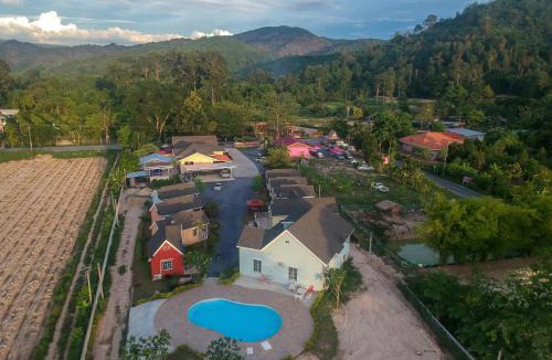 Kaeng Khoi Resort | Evie Mae Resort