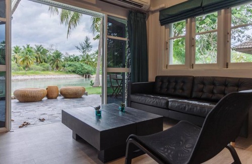 Kram House | F5 3 Bed Rooms Beach house, full kitchen
