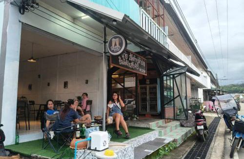 Samut Sakhon Hostel | Fai Pai Hostel