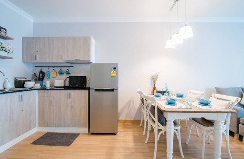 Nong Kae Condo | Family-Friendly 3BR Suite Free Water Park Walk to Beach & Cicada Night Market