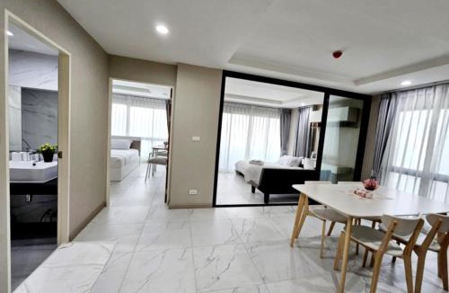 Bang Pa-in Apartment | Family Room